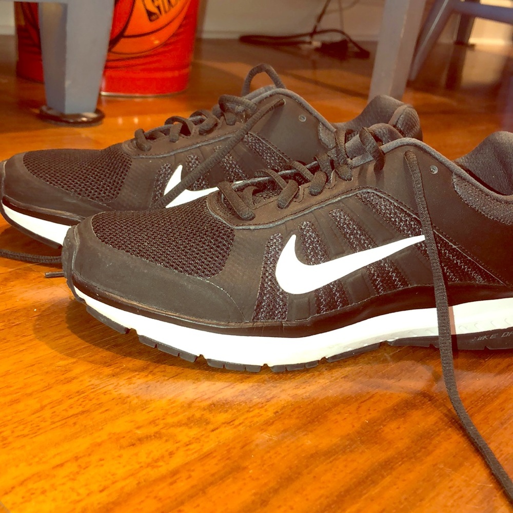 nike shoes that are just bought from store